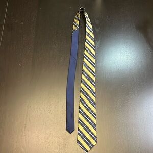NWT Tommy Hilfiger Silk Tie